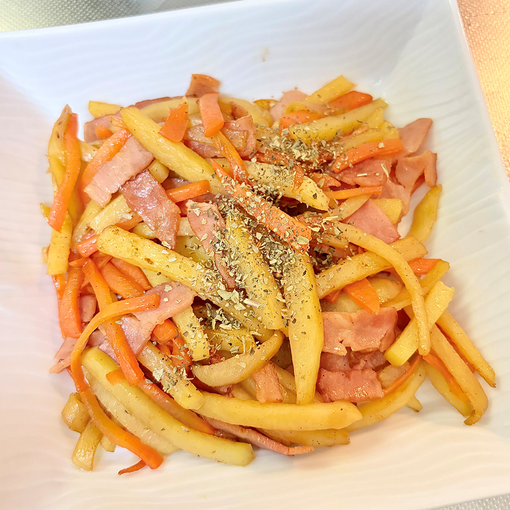 カリウム豊富のじゃがいもと人参の洋風きんぴら